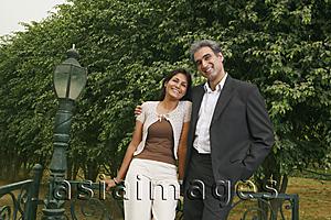 Asia Images Group - couple in park