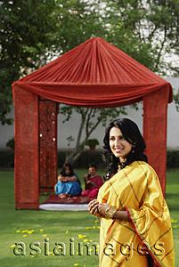 Asia Images Group - women in saris