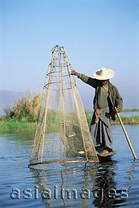 Asia Images Group - Myanmar (Burma), Inle Lake, Fisherman on Inle Lake