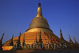 Asia Images Group - Myanmar (Burma), Bago, Golden stupa, Shwemawdaw paya.